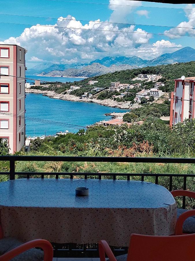 Apartmani Ljubica Утьеха Экстерьер фото