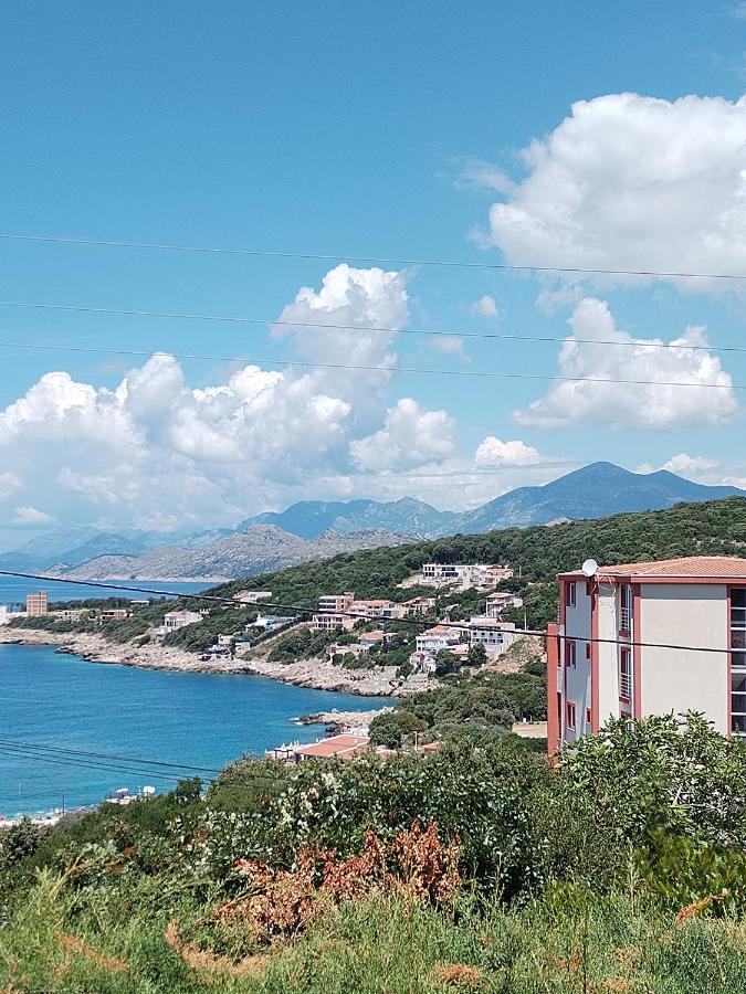 Apartmani Ljubica Утьеха Экстерьер фото
